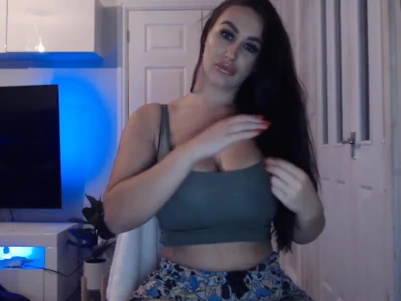 Thequeenbeex
